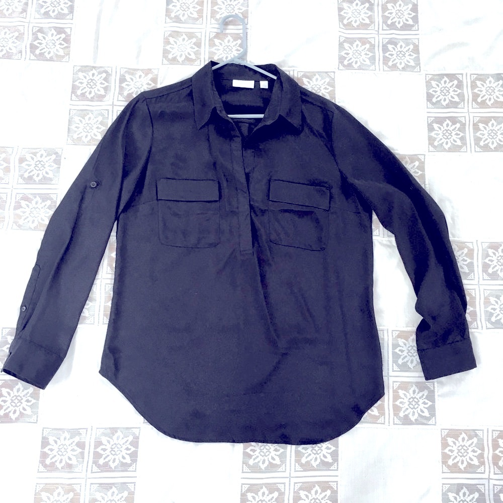5 for $25 New York & Co.Navy blouse long sleeves siz…